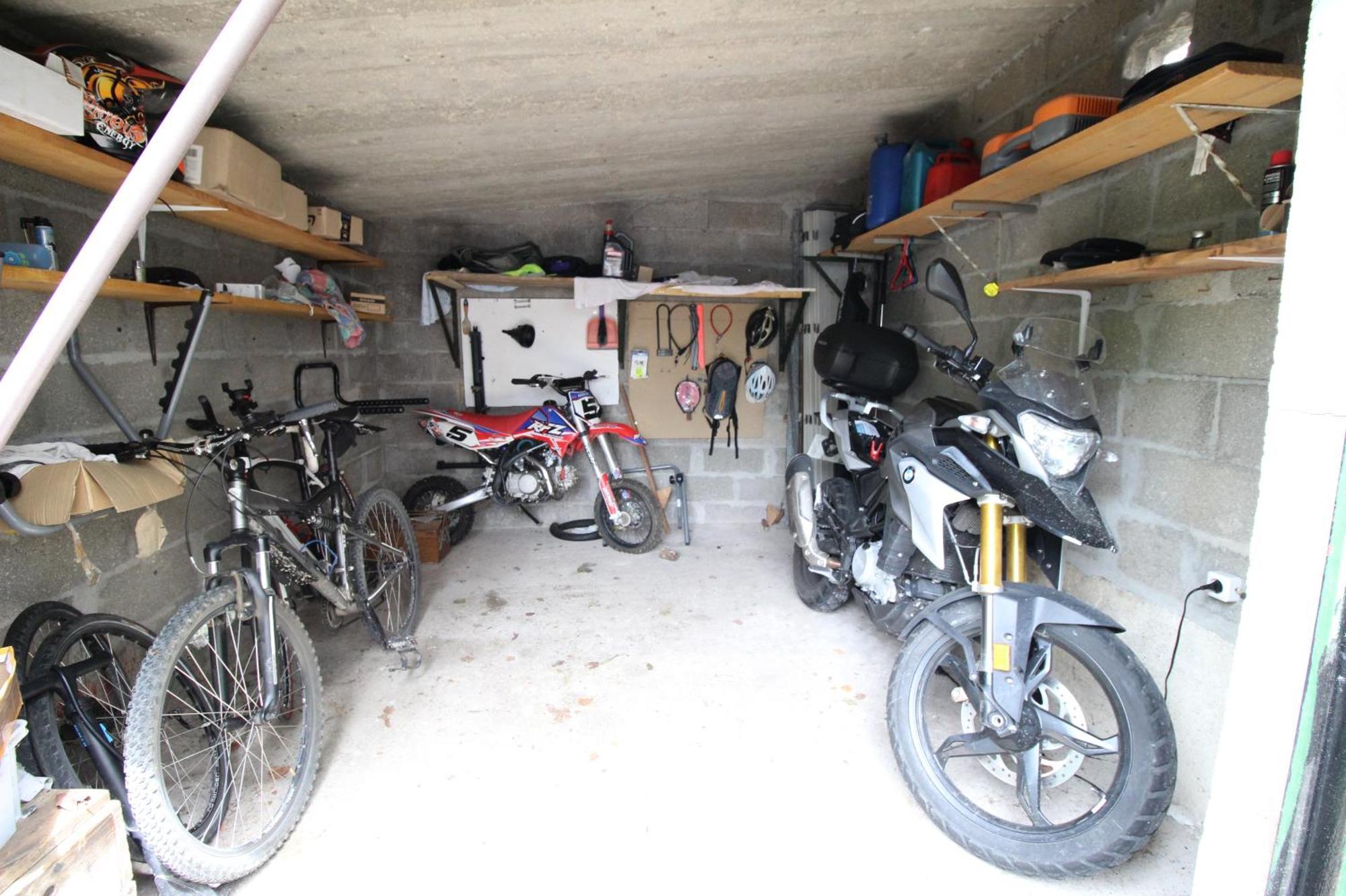 3 Chambres - Tres Grand Jardin Privee - Terrasse Privee - Garage Velo Et Moto - Parking Voiture Privee Dans La Propriete - Gere Par Presta-Zen'Services Thierville-sur-Meuse Ngoại thất bức ảnh
